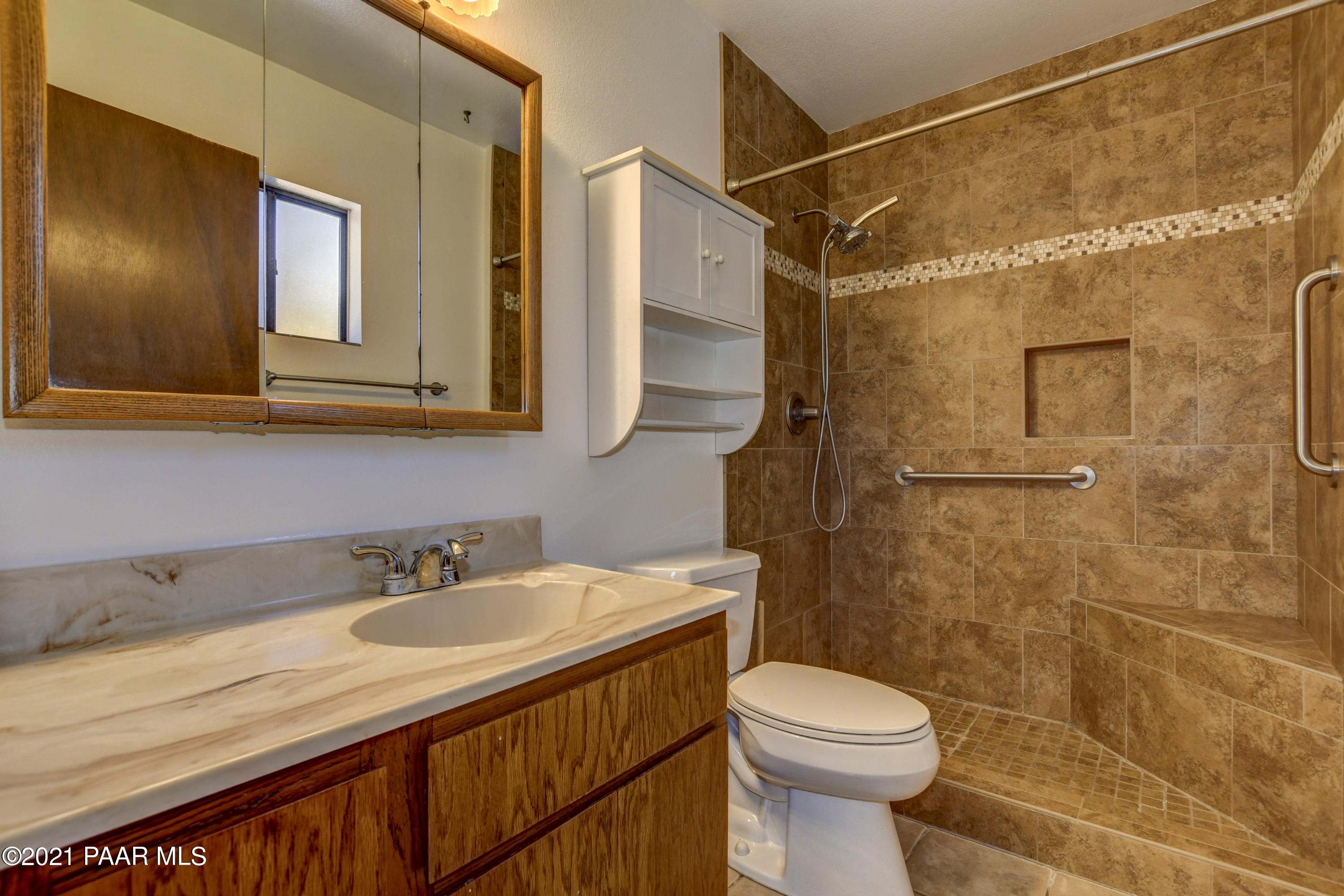 3420 North Tower Road Prescott Valley, AZ 86314 - Photo 14 of 30 014_Owners Bathroom w Walk In Shower