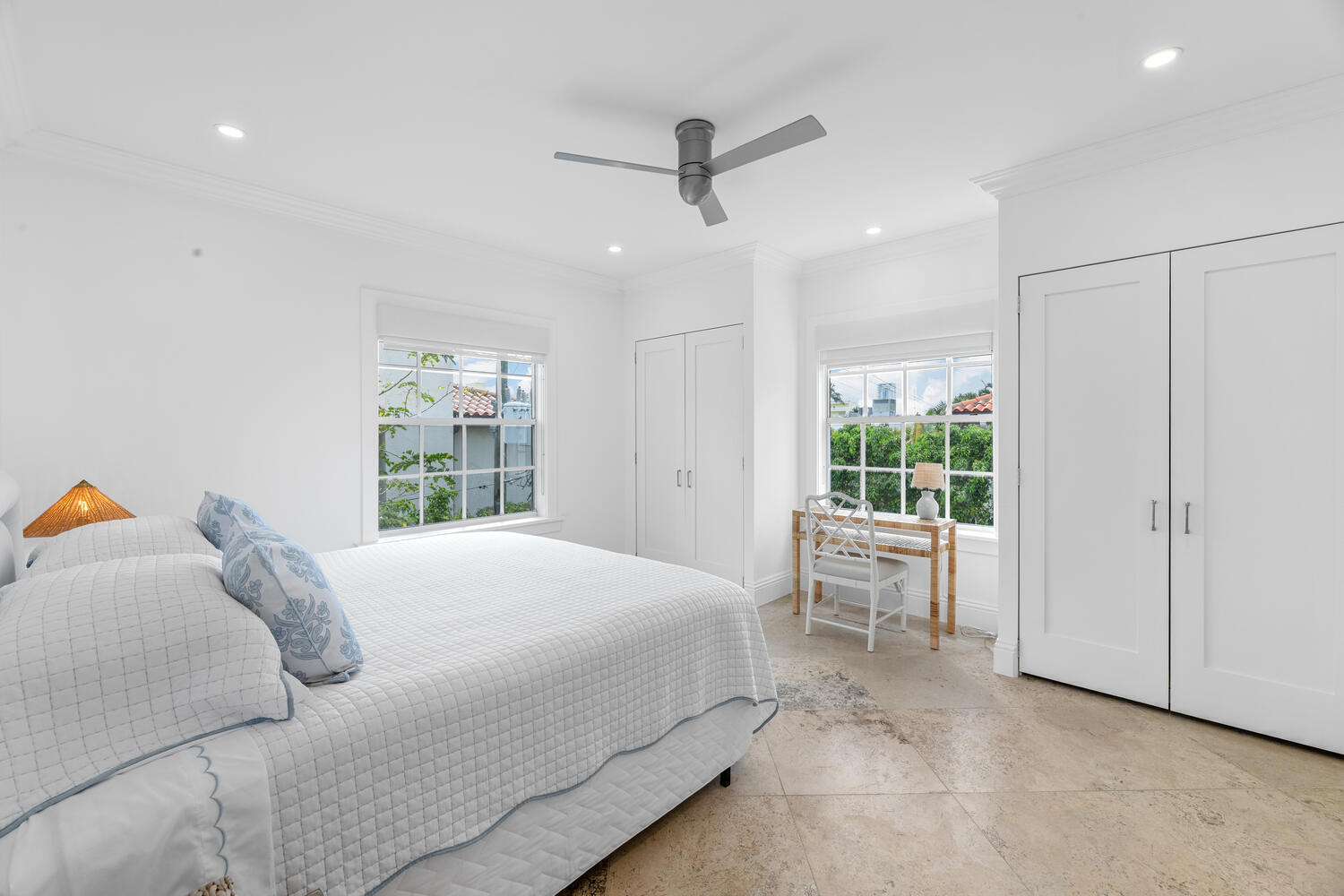 350 Cocoanut Row, Unit 3A Palm Beach, FL 33480 - Photo 25 of 38 350 Cocoanut Row Apt 3A Palm-large-026-0