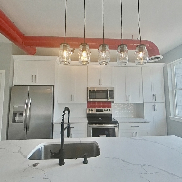 15 Oak Street, Unit 202 Needham, MA 02492 - Photo 2 of 10