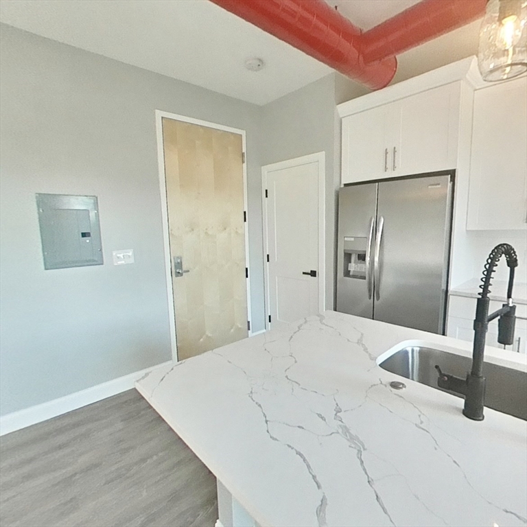 15 Oak Street, Unit 202 Needham, MA 02492 - Photo 5 of 10