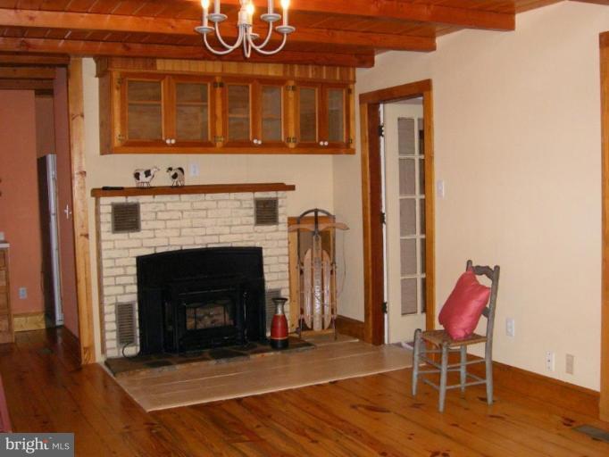 223 Steps To Heaven Road Linden, VA 22642 - Photo 11 of 30 Great Room