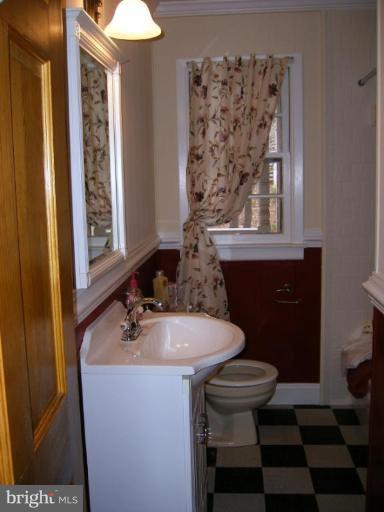 223 Steps To Heaven Road Linden, VA 22642 - Photo 17 of 30 Bath #1