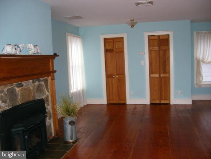 223 Steps To Heaven Road Linden, VA 22642 - Photo 21 of 30 Master Bedroom