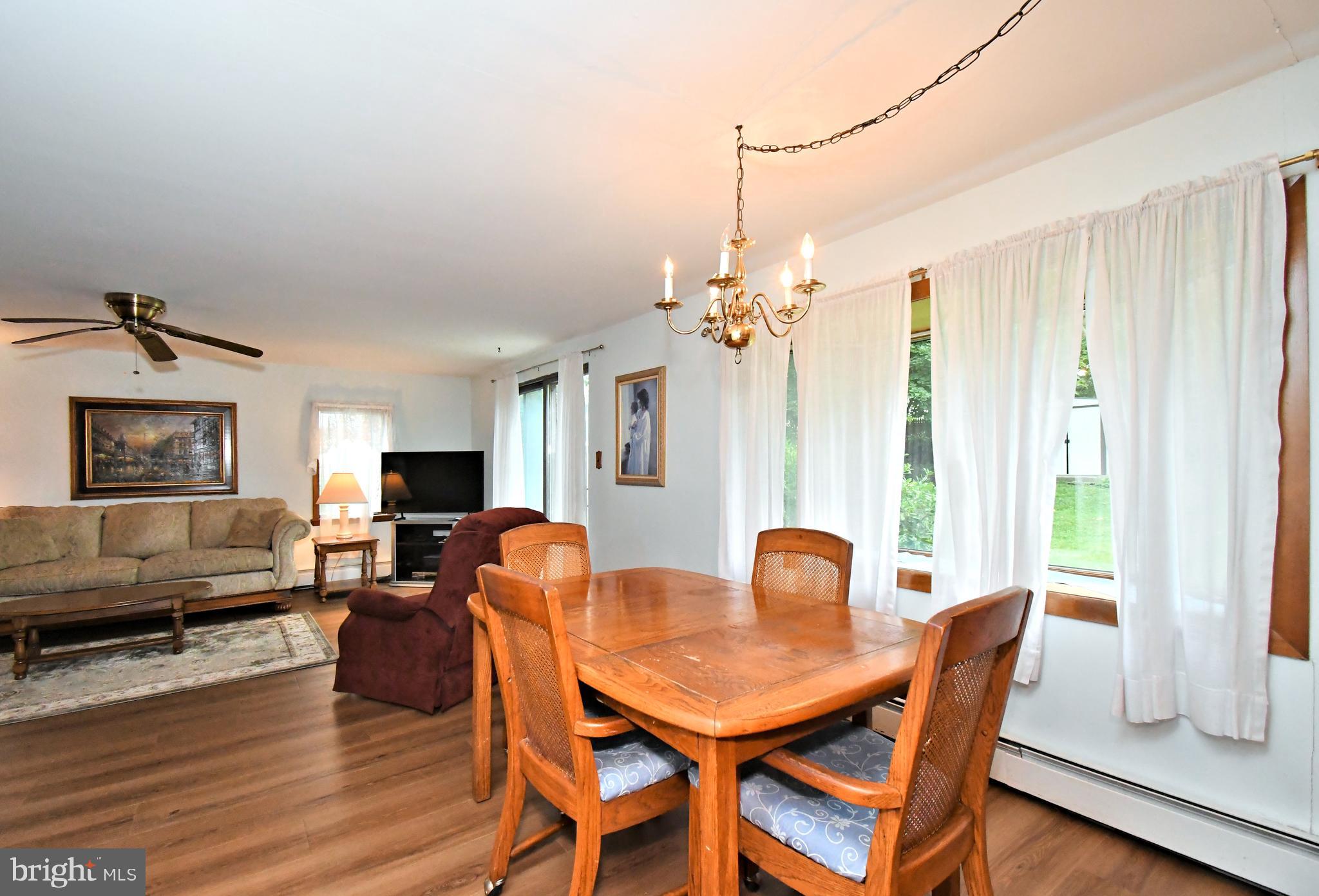 500 Burton Road Oreland, PA 19075 - Photo 20 of 54 Dining Area