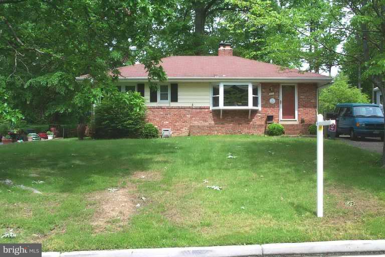 2002 Jamestown Road Alexandria, VA 22308 - Photo 1 of 1 Exterior (Front)