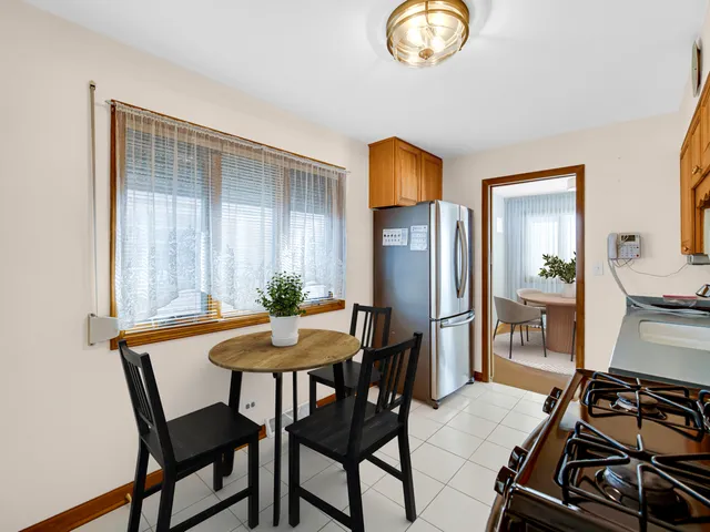 $395,000 | 7660 West Talcott Avenue, Chicago, IL 60631