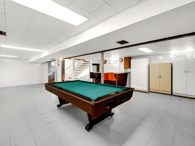 $395,000 | 7660 West Talcott Avenue, Chicago, IL 60631