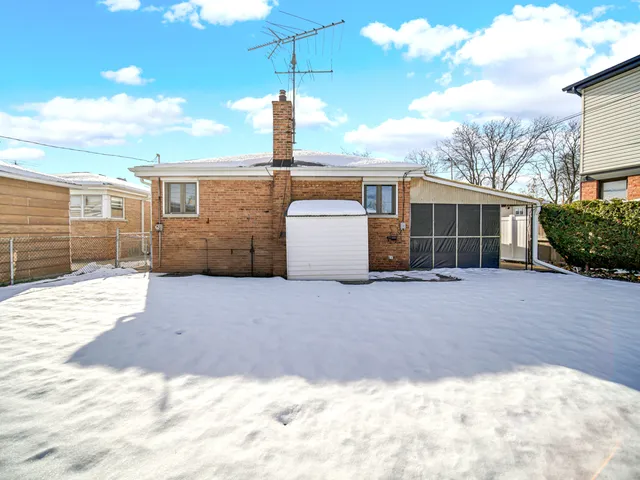 $395,000 | 7660 West Talcott Avenue, Chicago, IL 60631