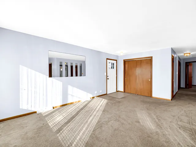 $395,000 | 7660 West Talcott Avenue, Chicago, IL 60631