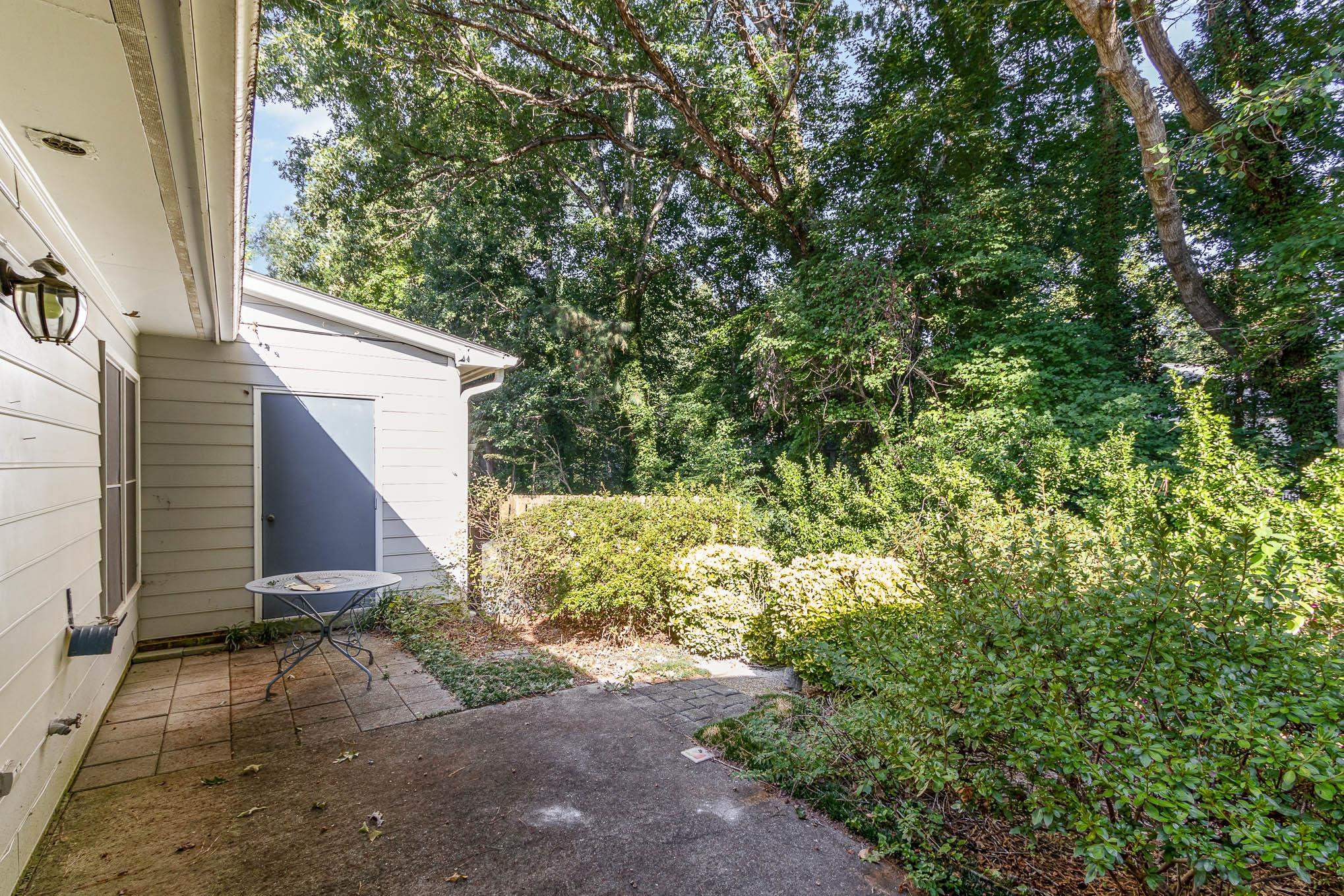 2630 Cottage Circle Raleigh, NC 27613 - Photo 28 of 29 Photo 28