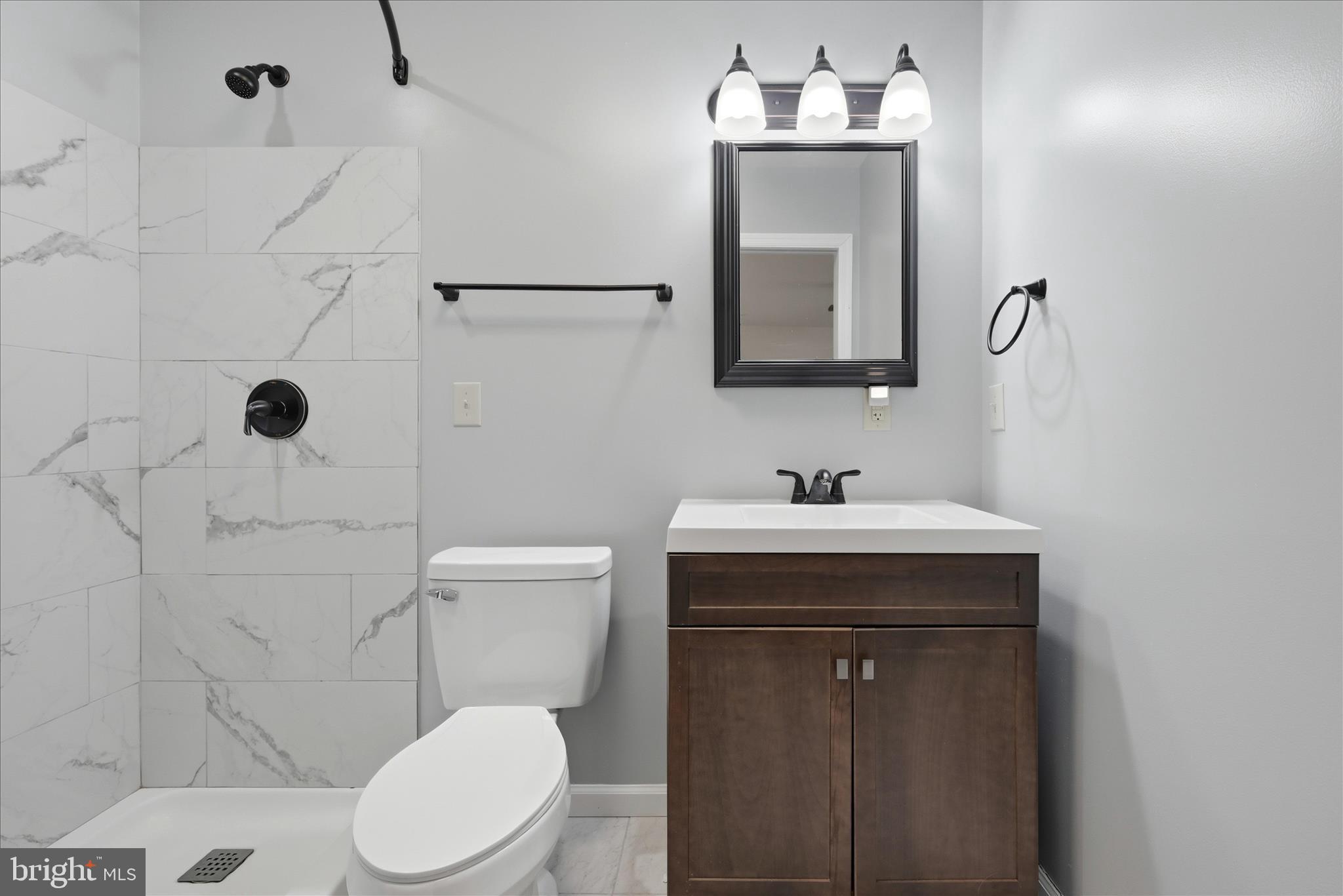 8258 Supinlick Ridge Road Basye, VA 22842 - Photo 28 of 65 Primary Bathroom