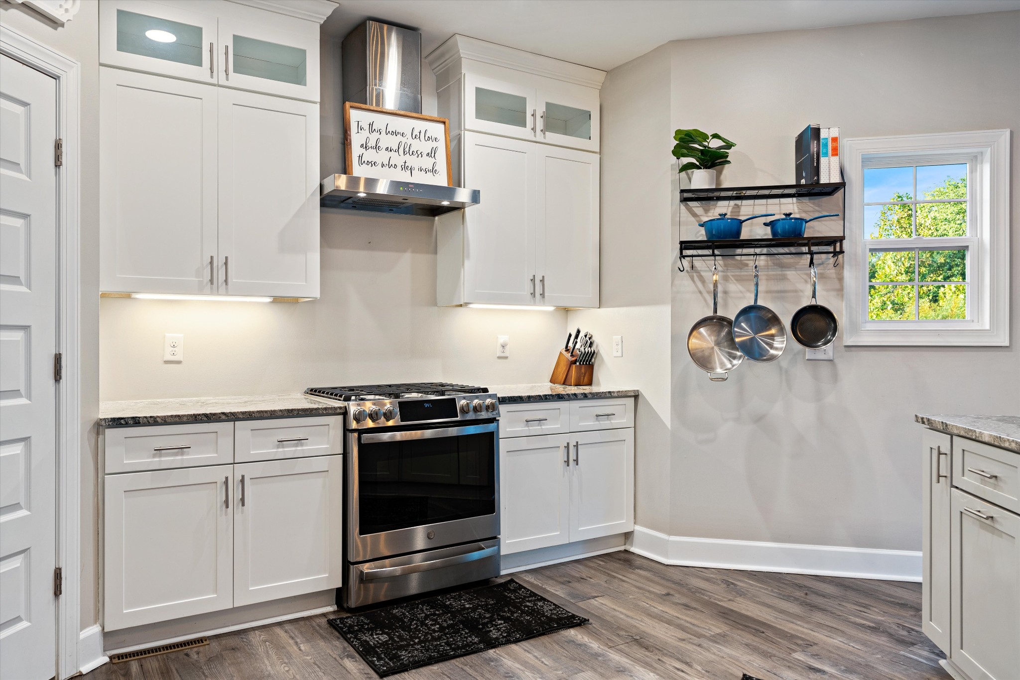 123 Chesapeake Court Lebanon, TN 37087 - Photo 18 of 62 a kitchen with stainless steel appliances granite countertop a stove and a cabinets