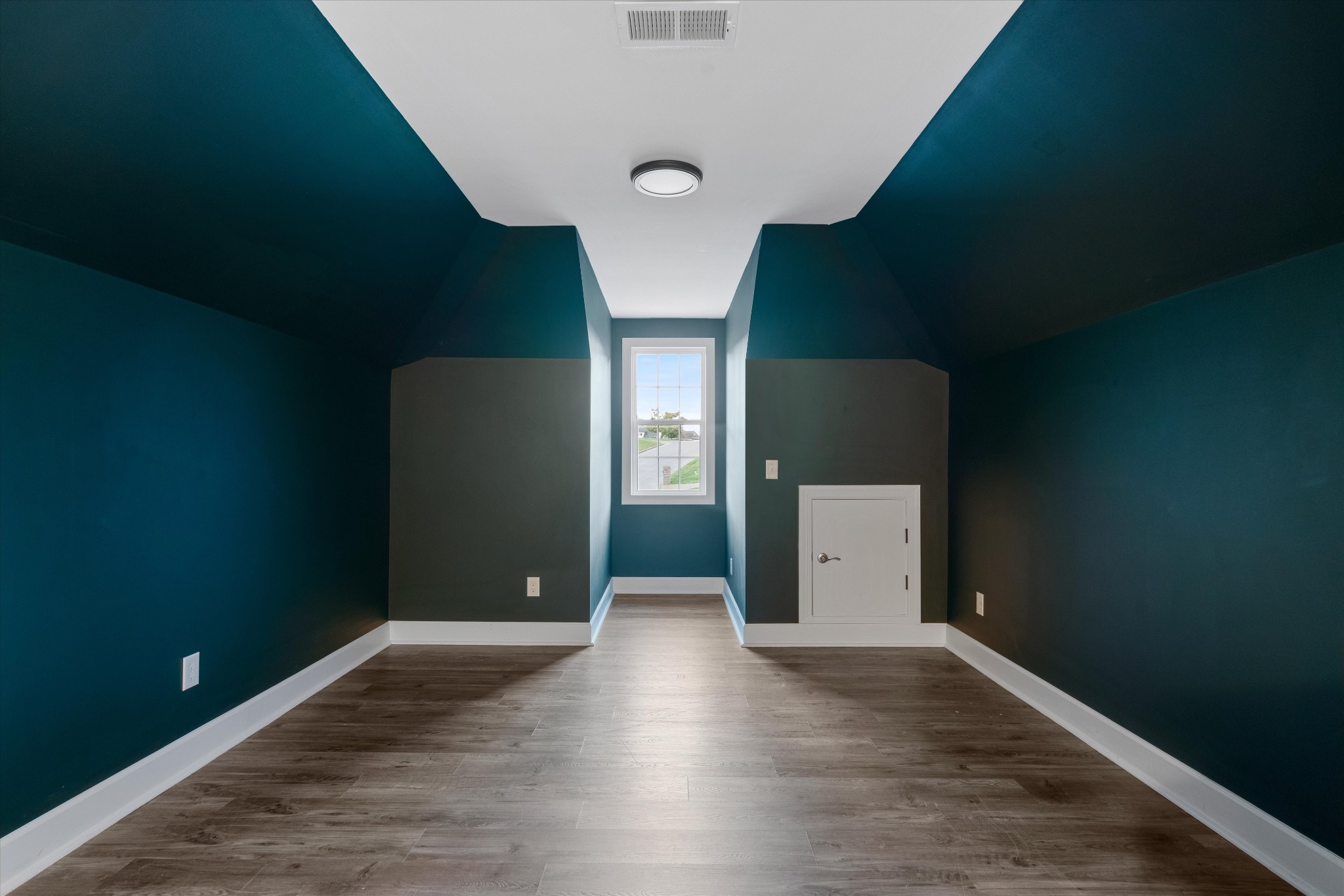 123 Chesapeake Court Lebanon, TN 37087 - Photo 35 of 62 wooden floor in an empty room with a window