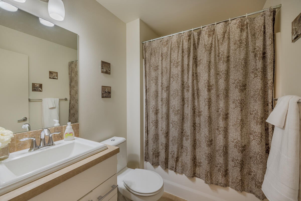 61274 Blakely Road Bend, OR 97702 - Photo 17 of 32 5H2A0564-HDR