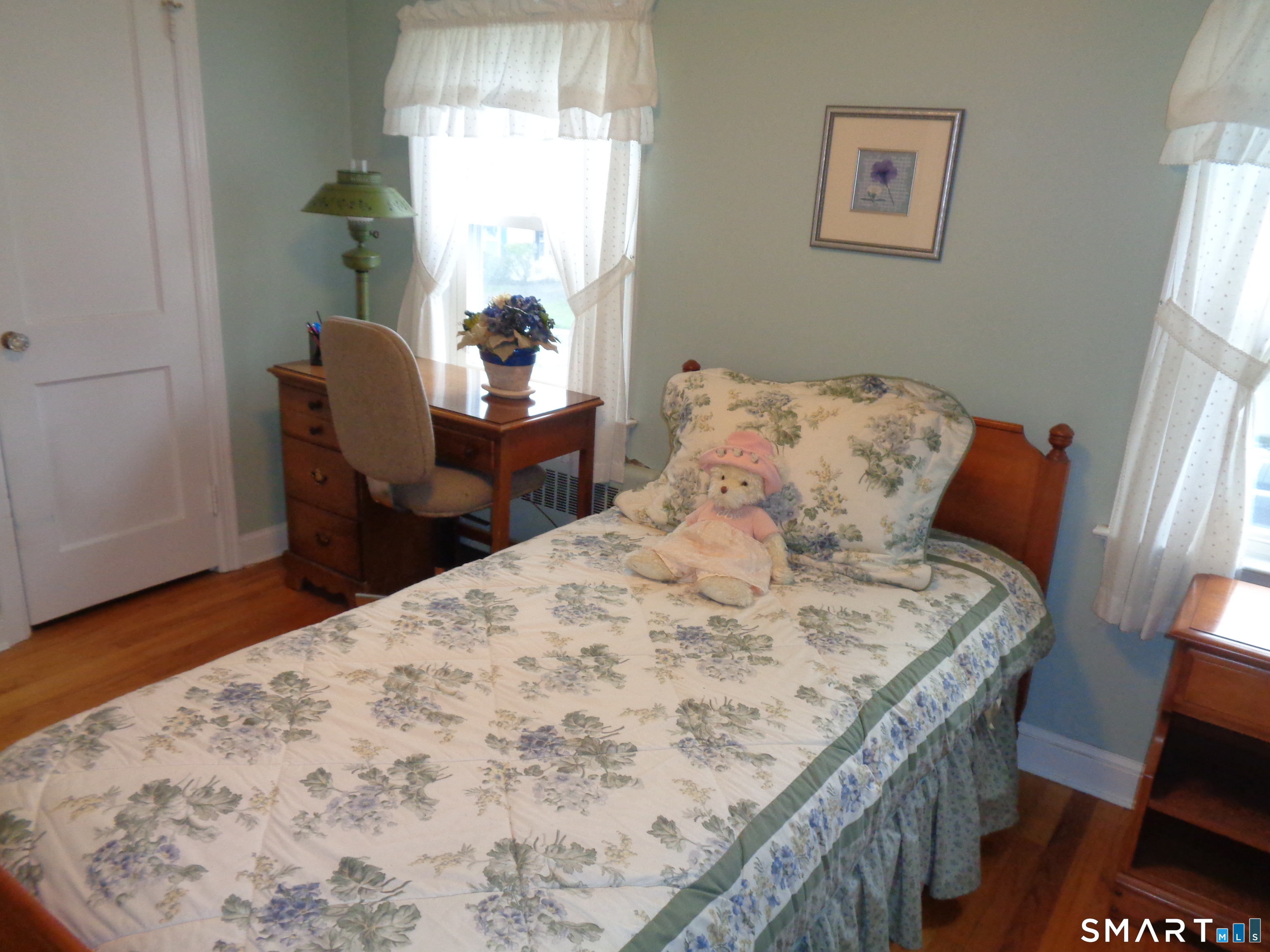 22 Scarborough Road Manchester, CT 06040 - Photo 18 of 28 4th Bedrm