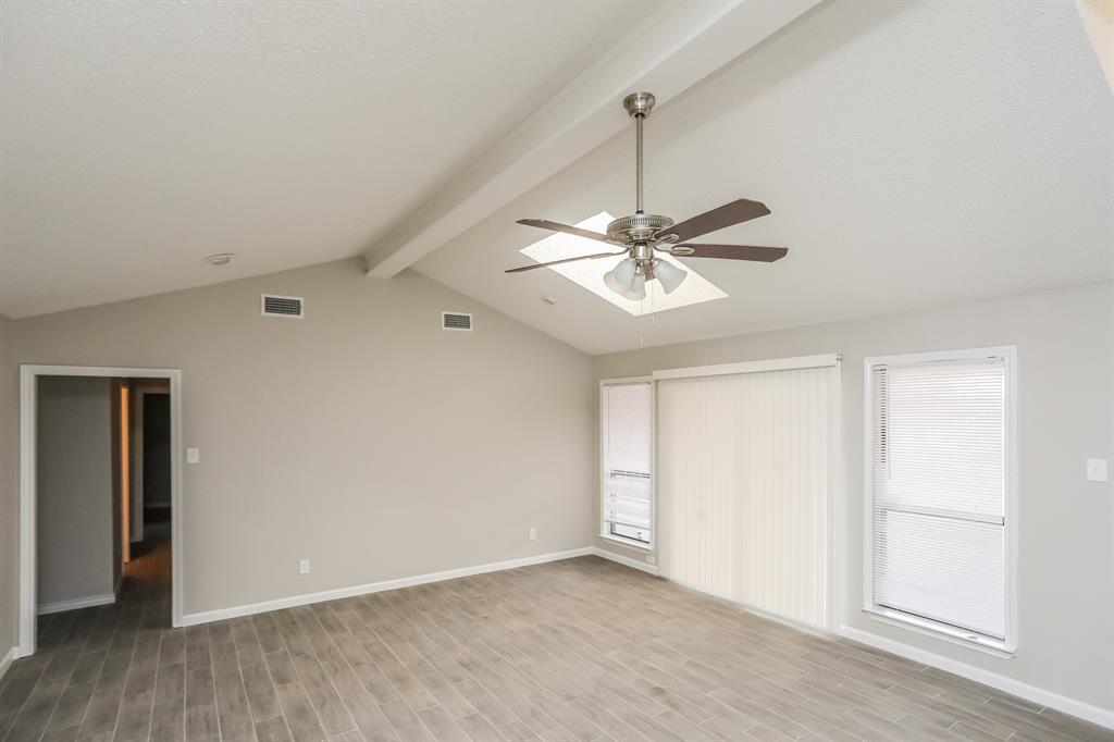 2804 Quail Ridge Drive, Unit D Carrollton, TX 75006 - Photo 3 of 16