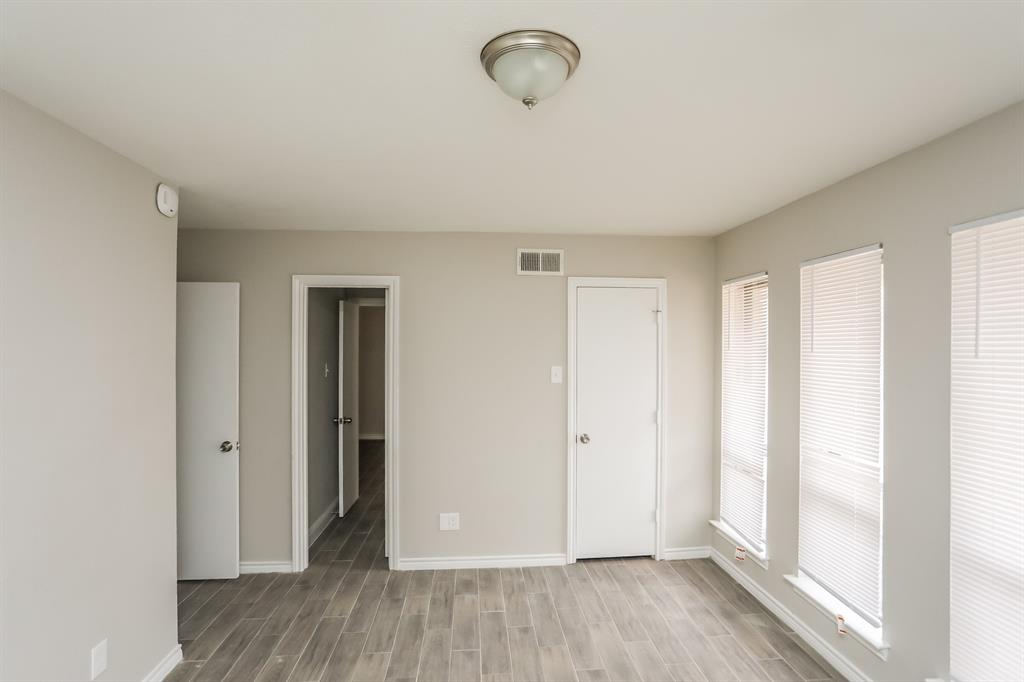 2804 Quail Ridge Drive, Unit D Carrollton, TX 75006 - Photo 10 of 16