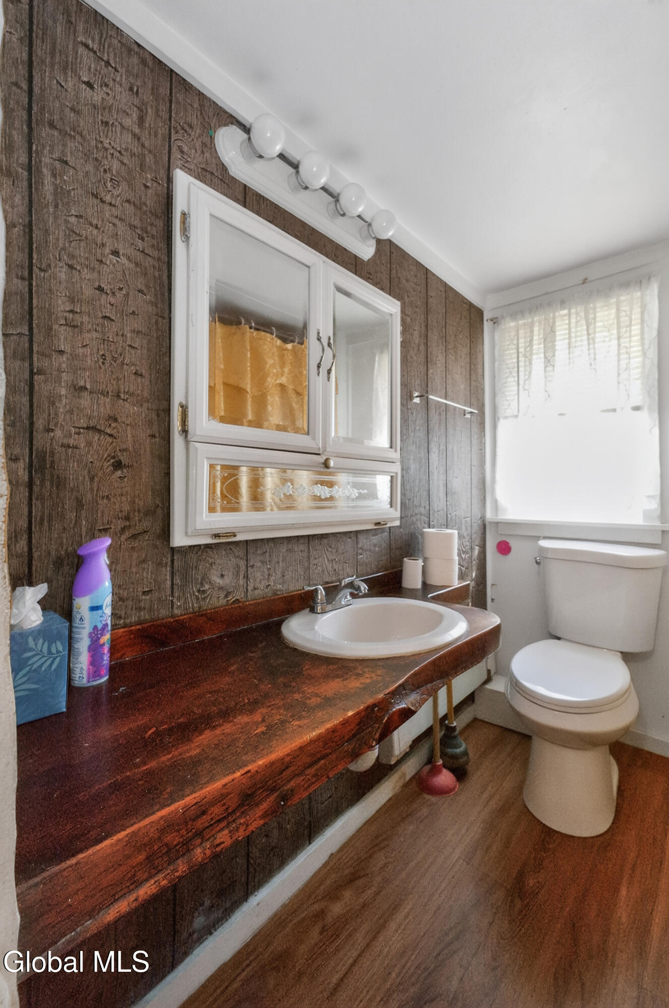223 Vly Road Colonie, NY 12309 - Photo 11 of 16 5 Bathroom 1