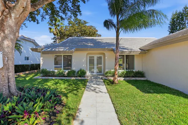$699,900 | 6389 Casabella Lane, Boca Raton, FL 33433