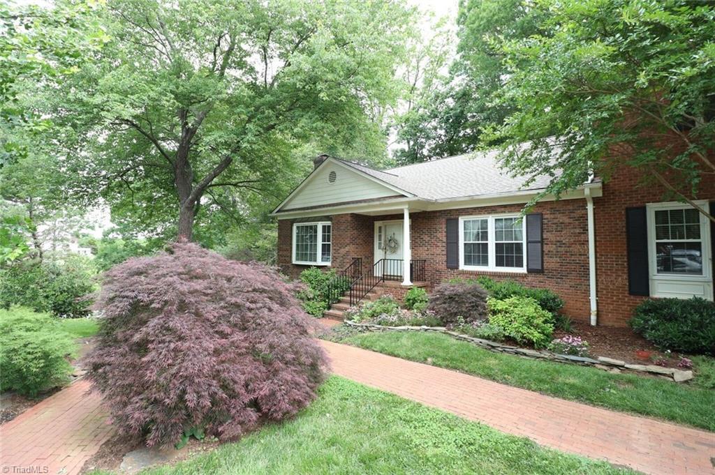 540 Lindley Road Greensboro, NC 27410 - Photo 2 of 29 Lovely landscaping