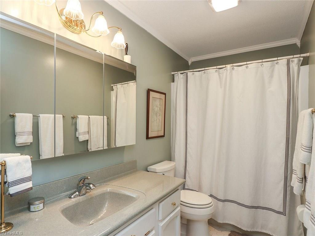 540 Lindley Road Greensboro, NC 27410 - Photo 15 of 29 Beautiful hall bath with granite counter