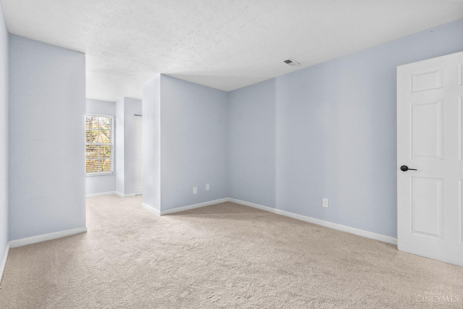 10555 Montgomery Road, Unit 5 Montgomery, OH 45242 - Photo 14 of 30