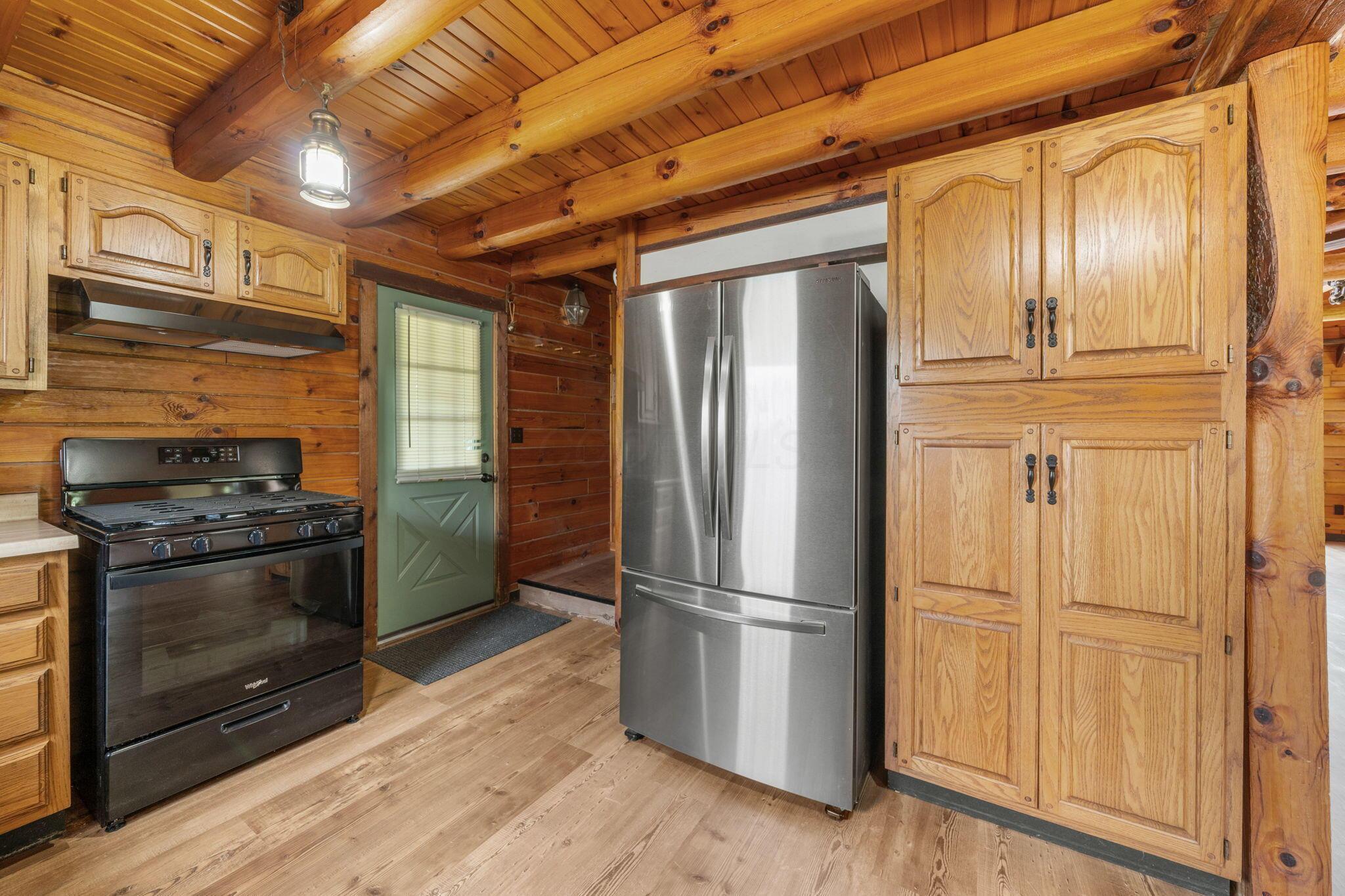 9168 Bremen Road Logan, OH 43138 - Photo 22 of 83 Kitchen
