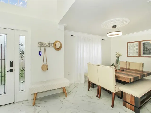 $749,900 | 7561 Lake Andrea Circle, Mount Dora, FL 32757