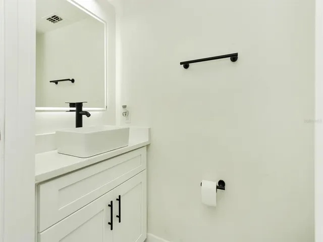 $749,900 | 7561 Lake Andrea Circle, Mount Dora, FL 32757