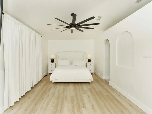 $749,900 | 7561 Lake Andrea Circle, Mount Dora, FL 32757