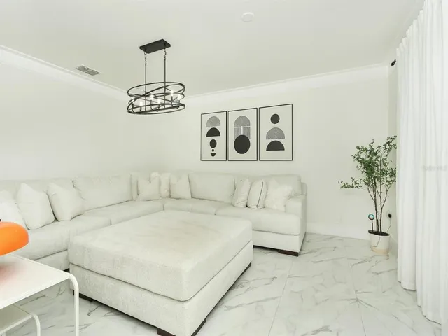 $749,900 | 7561 Lake Andrea Circle, Mount Dora, FL 32757