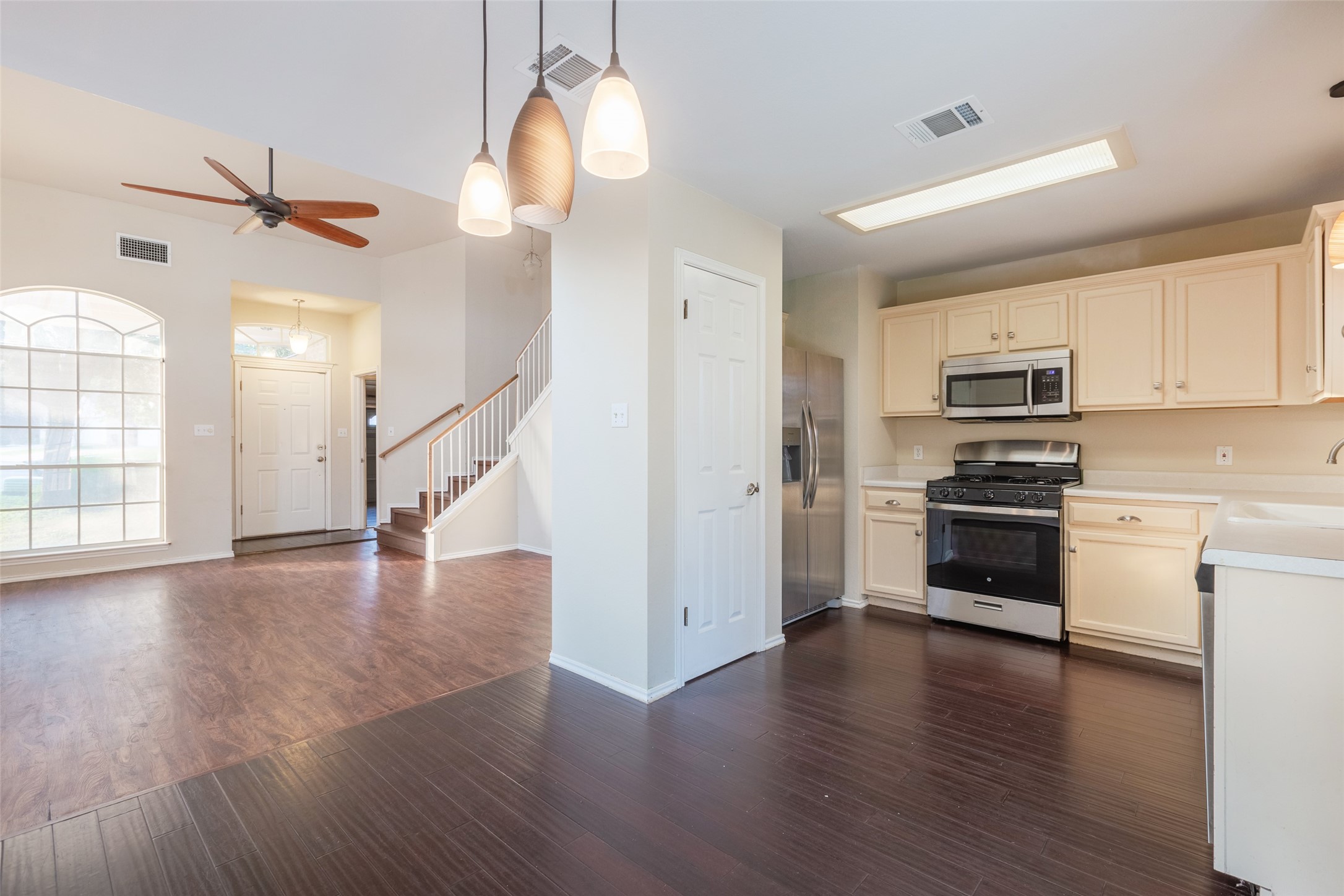 7700 Portland Trail Austin, TX 78729 - Photo 6 of 36