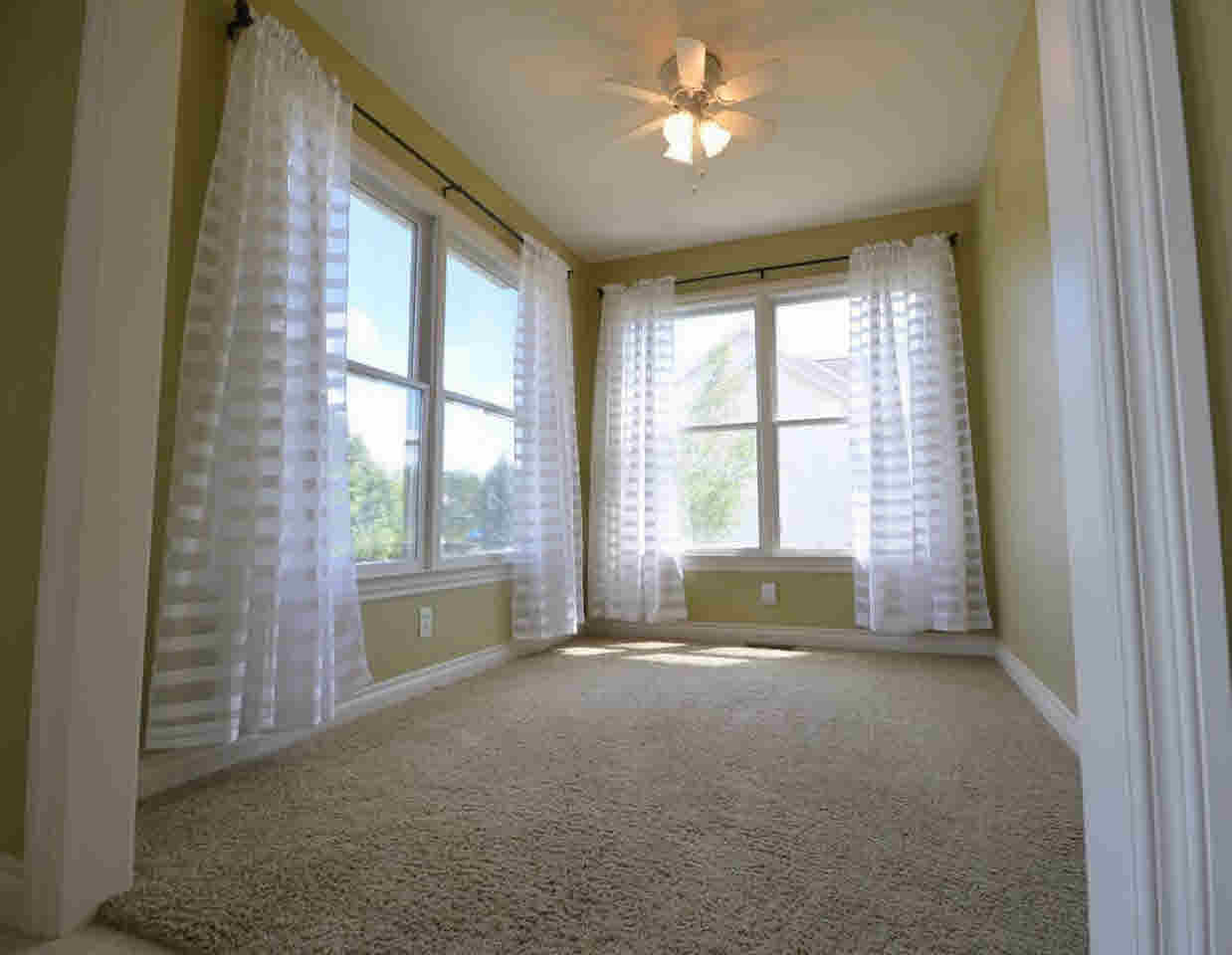 6535 Stonebrook Lane Flushing, MI 48433 - Photo 17 of 35 21348347-16.JPG