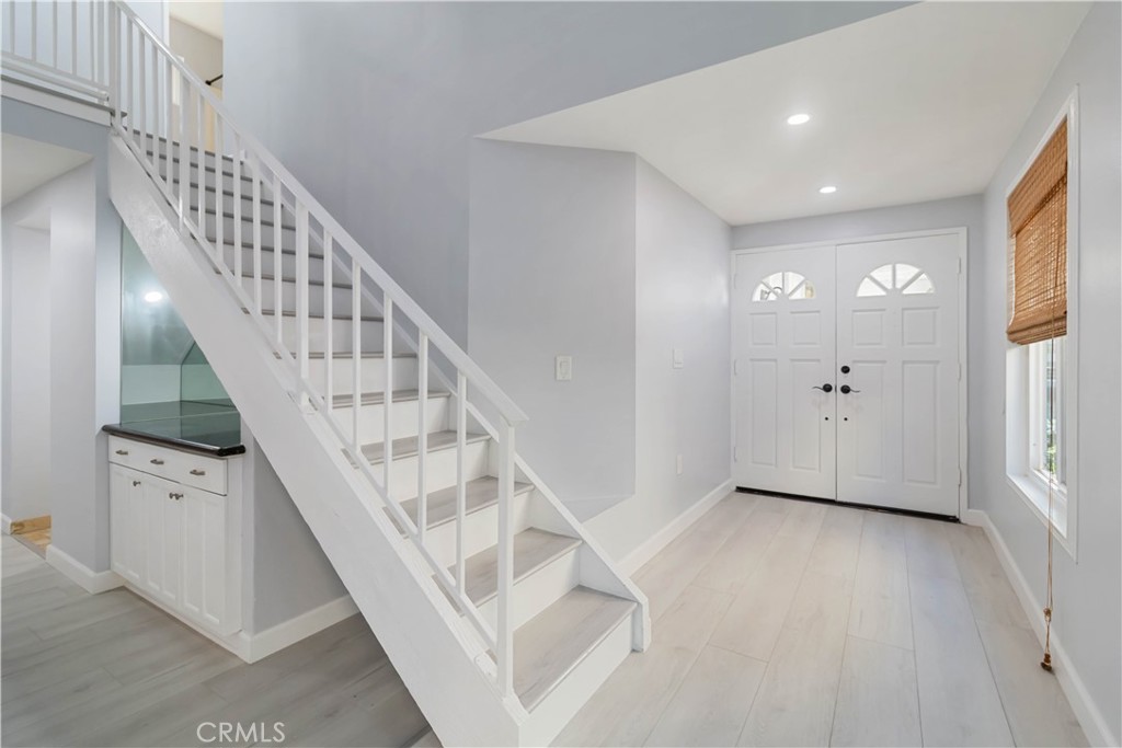 19853 Collins Road Canyon Country, CA 91351 - Photo 5 of 43