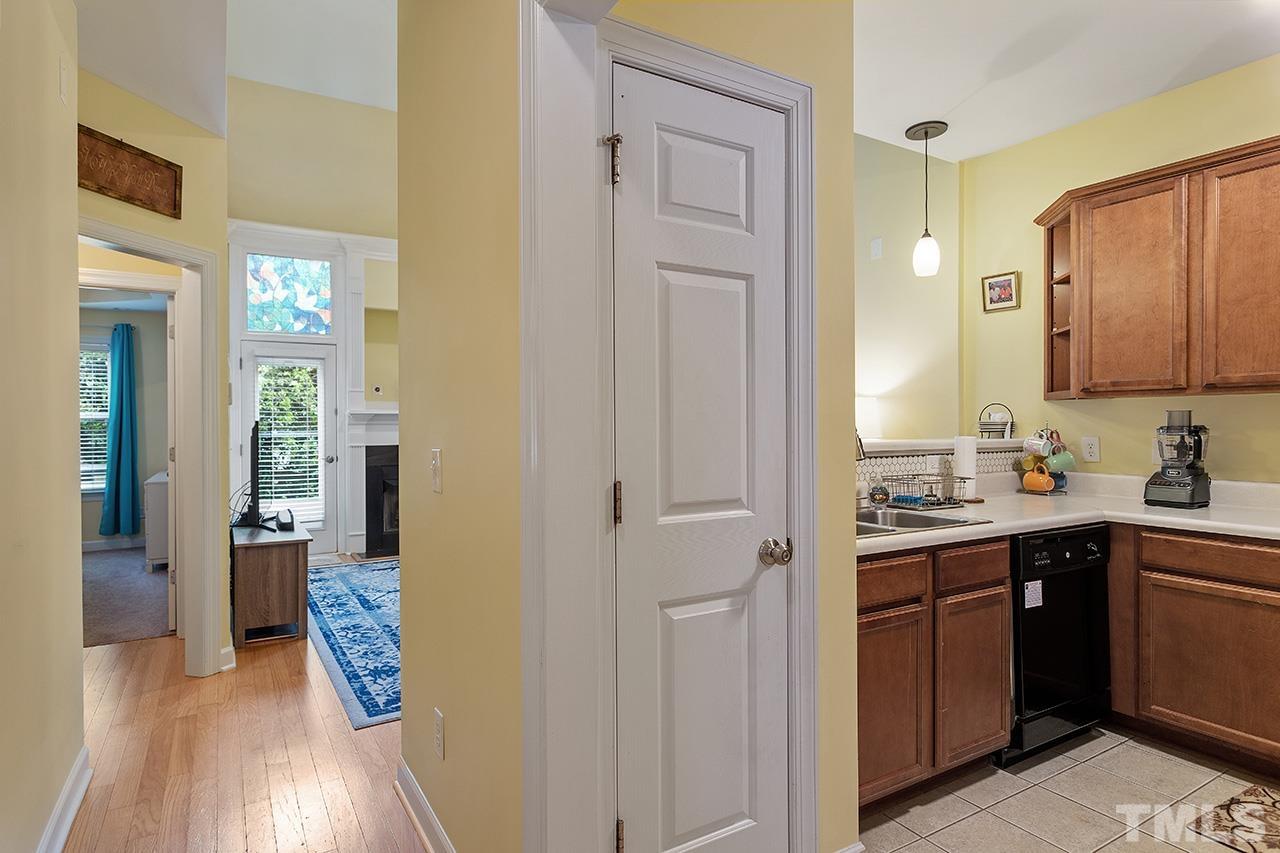 4807 Landover Vale Way Raleigh, NC 27616 - Photo 11 of 38 Gallery Image 11