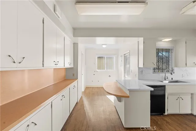 $3,150 | 5150-5150 West Slauson, Los Angeles, CA 90056