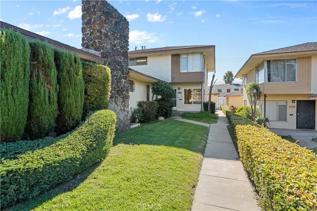 $3,150 | 5150-5150 West Slauson, Los Angeles, CA 90056