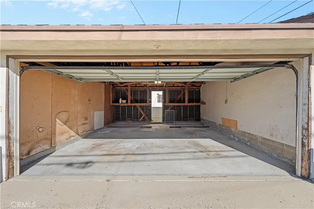 $3,150 | 5150-5150 West Slauson, Los Angeles, CA 90056