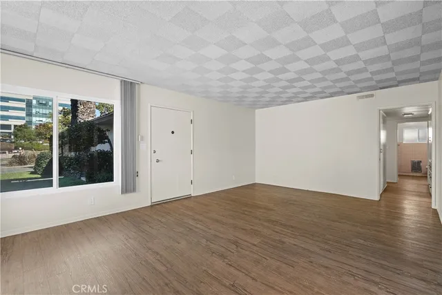 $3,150 | 5150-5150 West Slauson, Los Angeles, CA 90056