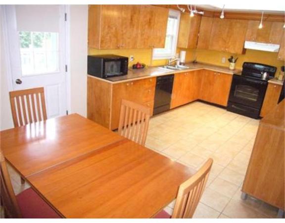 7 Bulkeley Road Littleton, MA 01460 - Photo 3 of 14