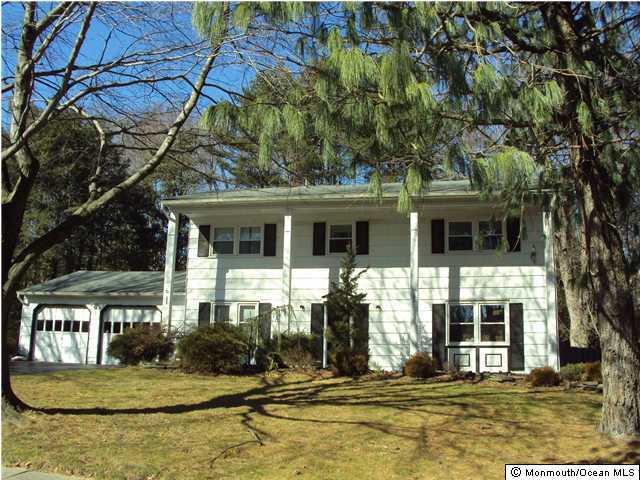 5 Floyd Wyckoff Road Morganville, NJ 07751 - Photo 1 of 3 Primary Photo