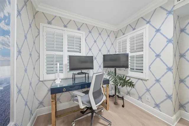 a view of entryway with washer and dryer