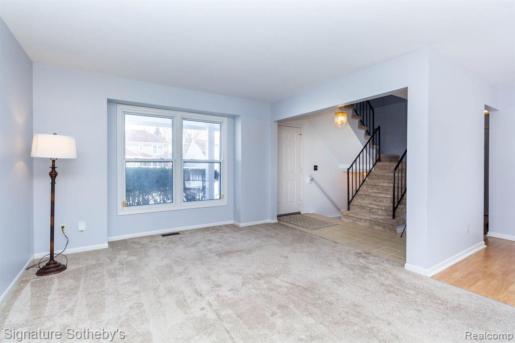 461 Farmridge Court Rochester Hills, MI 48307 - Photo 8 of 29