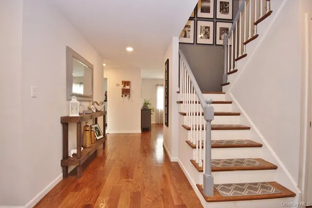 $675,000 | 3 Maurerbrook Drive, Fishkill, NY 12524