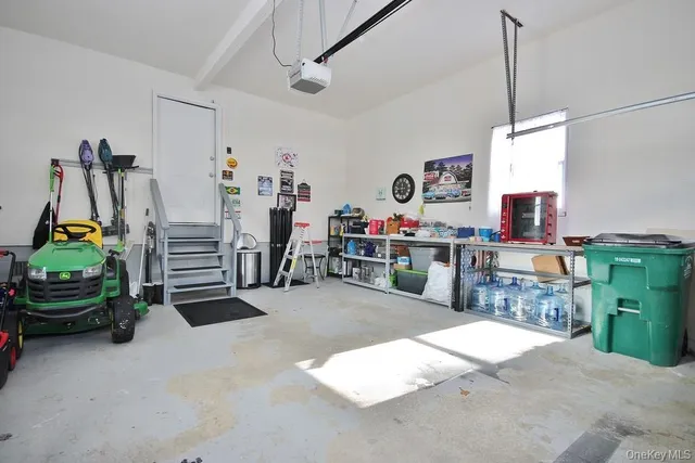 $675,000 | 3 Maurerbrook Drive, Fishkill, NY 12524