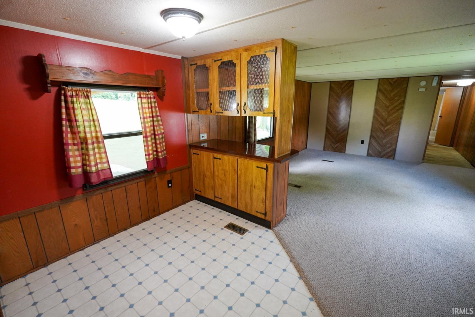 646 West Seitz Street Jasper, IN 47546 - Photo 3 of 13
