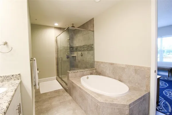 $5,500 | 7710 34th Avenue West, Unit 101, Bradenton, FL 34209