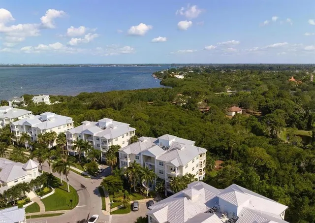 $5,500 | 7710 34th Avenue West, Unit 101, Bradenton, FL 34209