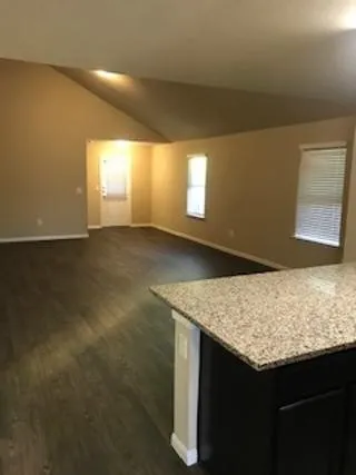 $1,895 | Undisclosed Address, Austin, TX 78724