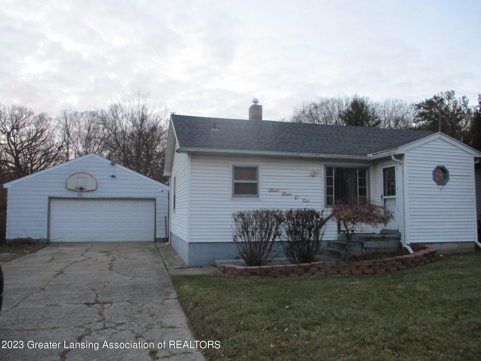4506 Christiansen Road Lansing, MI 48910 - Photo 1 of 13 IMG_3301